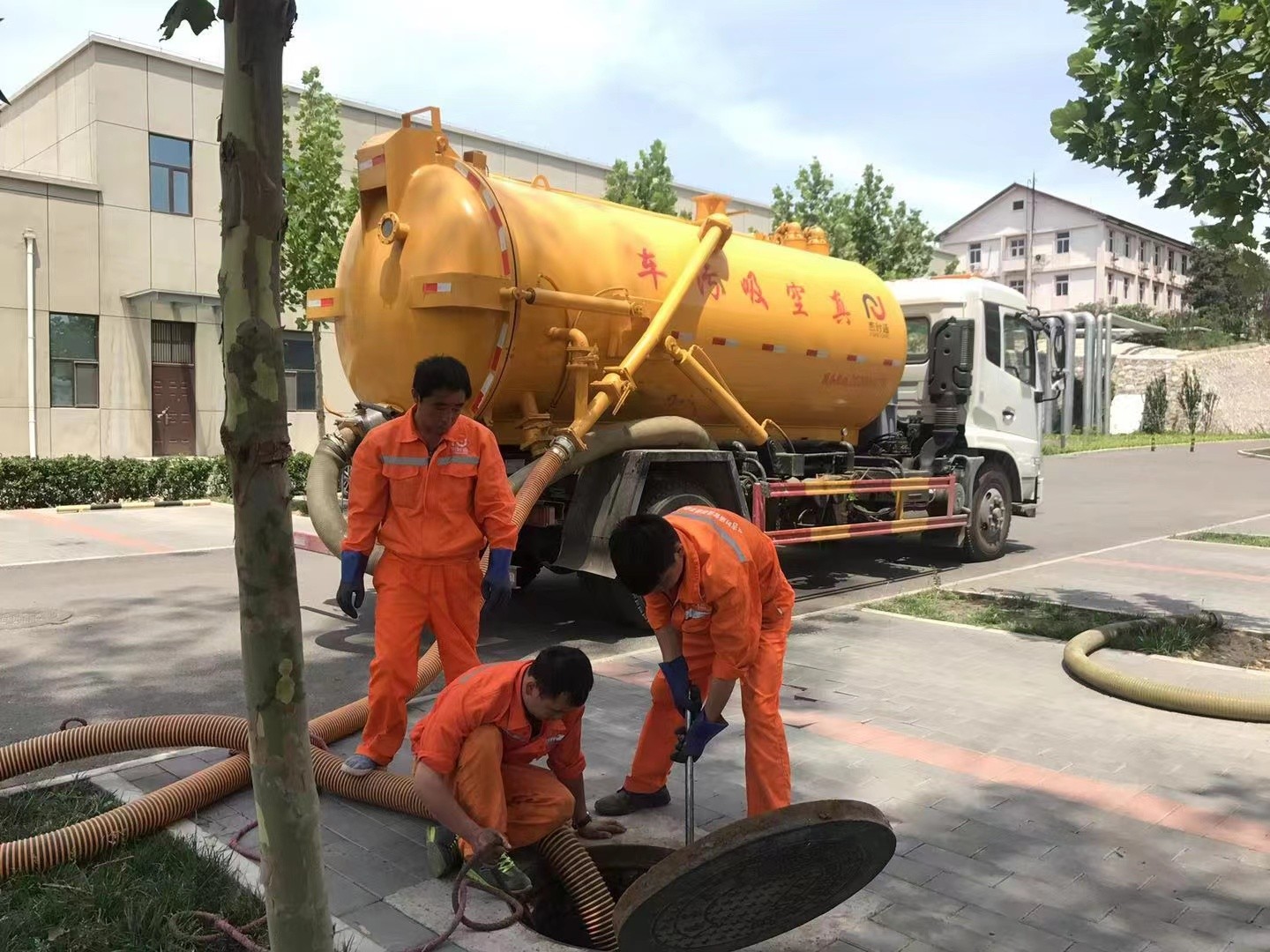彭水化粪池清理与5-8吨吸粪车施工效率分析